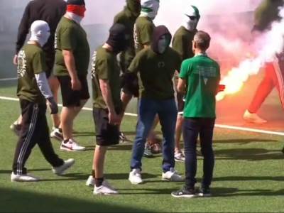  navijači sankt galena uletjeli na teren 