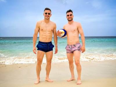  Dusan-Tadic-trbusnjaci-na-plazi 