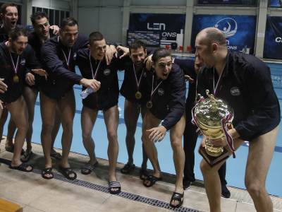 Novi Beograd šampion Srbije u vaterpolu Novi Beograd šampion Srbije u vaterpolu