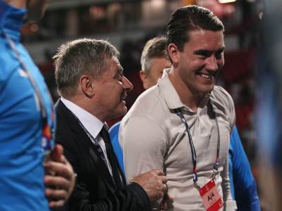  Dusan-Vlahovic-dosao-na-utakmicu-Srbija-Slovenija 
