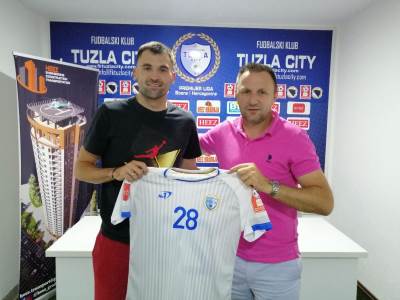  Ante Hrkač pojačao Tuzlu siti 