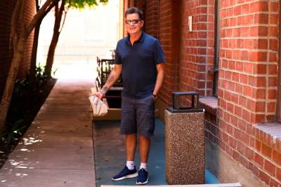  Komšinica napala Čarlija Šina 