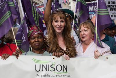  Britanske medicinske sestre odbile ponudu vlade i najavile nove štrajkove 