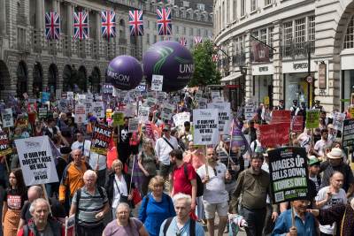  Protesti u Velikoj Britaniji zbog povećanja troškova života 