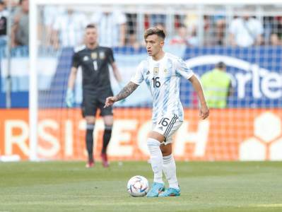  Lisandro-Martinez-u-Mancester-junajtedu 