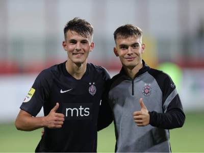  Mihajlo-Petkovic-i-Samed-Bazdar-strelci-za-Partizan 