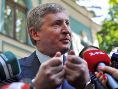  Ukrajina: Rinat Ahmetov mrežu SCM ustupio državi 