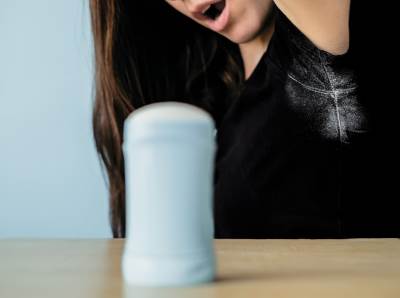  Uklanjanje fleka od dezodoransa 
