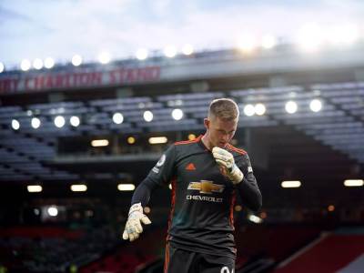  Din Henderson bijesan na Mančester junajted 