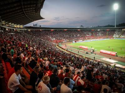  Koreografija navijača Zvezde protiv Pjunika 