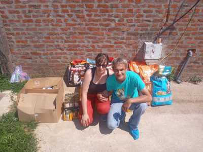  Česi obišli azil za pse u Banjaluci i donirali hranu 