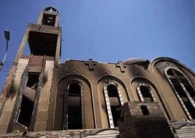  U koptskoj crkvi u Kairu poginula 41 osoba u požaru 