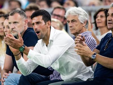  Novak Đoković slika sa vaterpolistima 