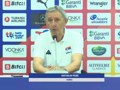  Svetislav Pešić nakon pobjede nad Turskom 