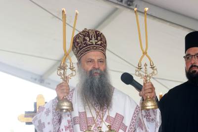  Patrijarh Porfirije predvodi liturgiju u Jasenovcu 