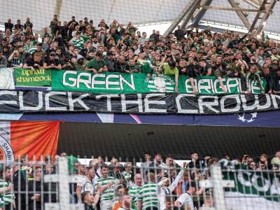  Navijaci-Seltika-vrijedjali-kraljicu-Elizabetu 