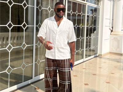  Aleks Song o ugovoru sa Barselonom 