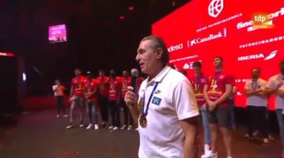  košarkaši španije se vratili sa eurobasketa  