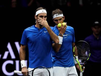  Rodzer-Federer-igra-poslednji-mec-u-karijeri-u-dublu-sa-Rafaelom-Nadalom 