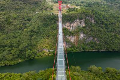  Stakleni most u Kini 