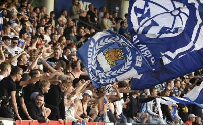  Navijaci-skandirali-UEFA-mafija-klub-trazi-da-oni-plate-kaznu 