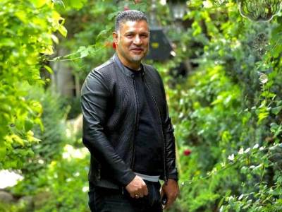  Ali Dei ostao bez pasoša zbog podrške demonstrantima 