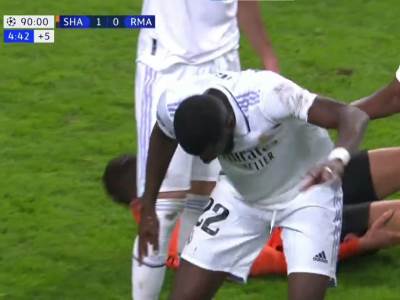  Antonio-Ridiger-krvav-na-mecu-Lige-sampiona 