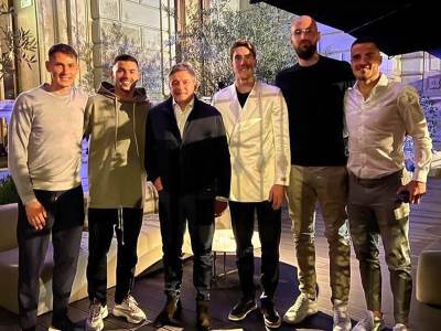  Piksi-sa-reprezentativcima-Srbije-u-Torinu. 