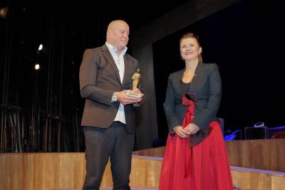  m:tel podržao Narodno pozorište RS 