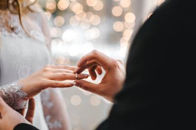  Mladi u Srpskoj sve kasnije stupaju u brak 