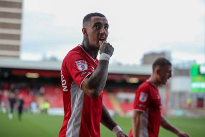  Najbizarnija povreda u istoriji fudbala - igrao iksboks i povrijedio se 