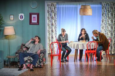  Tihi udah Mestno gledališče Ljubljana  