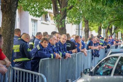  Protest vatrogasaca u Crnoj Gori 