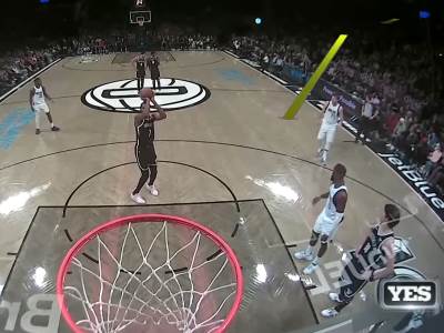  navijač gađao luku dončića čašom 