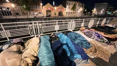  Čekajući azil: Ljudi u Briselu spavaju na ulici  