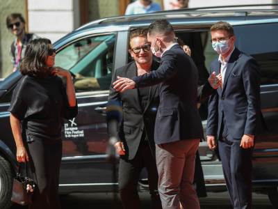  Bono Voks saznao da ima polubrata 