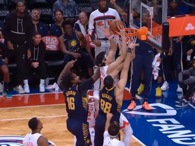  Japanc zakucao u pogrešan koš 