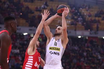  Desetkovani Partizan pao u Pireju! Crno-bijeli sa devetoricom pokazali zube, Olimpijakos bez milosti! 