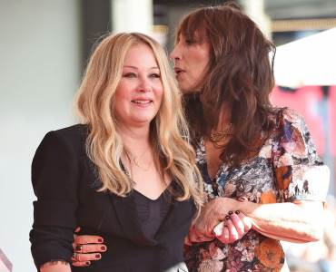  Kristina Eplgejt sa štapom 