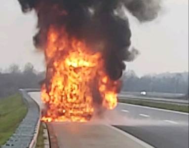  Požar na autoputu 