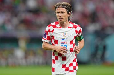  Luka Modrić poklonio potpisan dres za žrtve zemljotresa u Turskoj i Siriji 