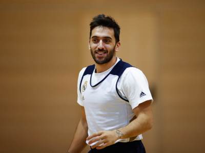 Fakundo Kampaco je košarkaš Zvezde Fakundo Kampaco je košarkaš Zvezde