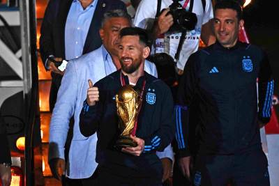  Fudbaleri Argentine stigli kući proslavili titulu 