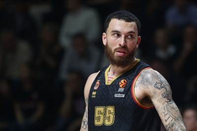  majk džejms o licencama za zvezdu i partizan  