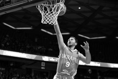  Preminuo ukrajinski košarkaš Ruslan Otverčenko 