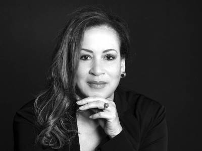 Author Photo_Cleared for world use_credit- Daniela Foresto.jpg 