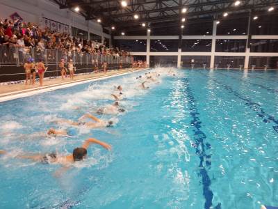  Plivanje za časni krst u Trebinju na bazenu 