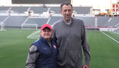  Vlade Divac posjetio reprezentativce Srbije u SAD 