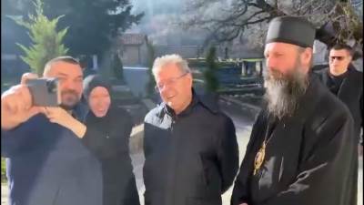  Novak Đoković i vladika Ilarion telefonski video poziv u Australiju 