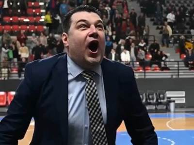  Dragan Nikolić slavlje poslije pobjede MZT-a protiv Cedevita Olimpije 